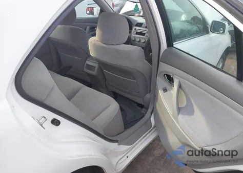 2011 Toyota Camry Le z USA, uszkodzony, nr VIN 4T1BF3EK0BU634886